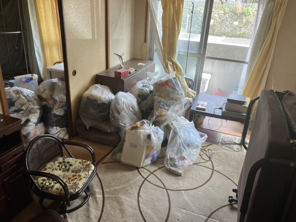 （杉並区 Y様）1LDKの家財一式を不用品回収した事例