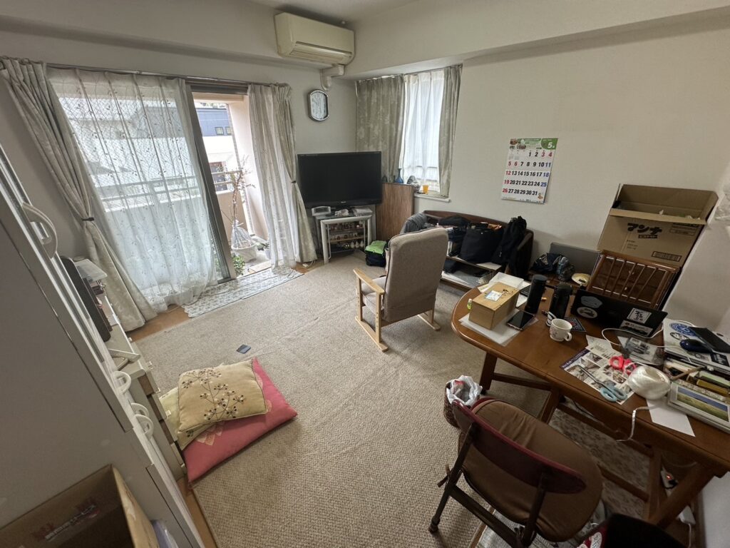 （渋谷区 S様）社宅退去前の家財を当日まとめて不用品回収した事例