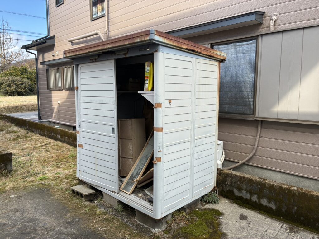 （板橋区 K様）物置・倉庫の荷物を一括不用品回収した事例